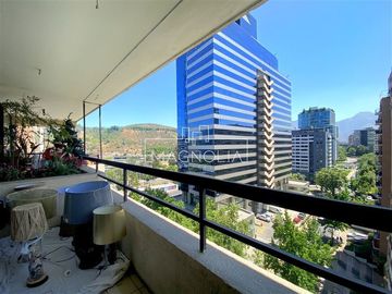 Departamento en Venta en Presidente Riesco con Luz