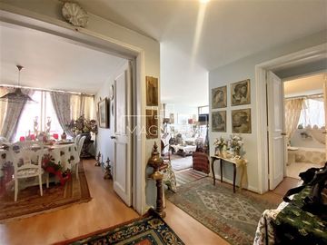 Departamento en Venta en Presidente Riesco con Luz