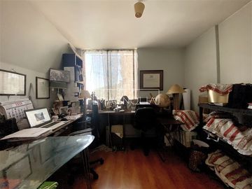 Departamento en Venta en Presidente Riesco con Luz