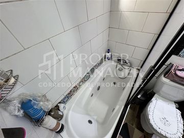 Casa en Venta en Casa 3 Pisos 105m2 5D-3B + Terraza - Parque Lantaño