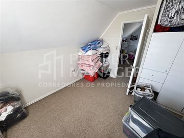 Casa en Venta en Casa 3 Pisos 105m2 5D-3B + Terraza - Parque Lantaño