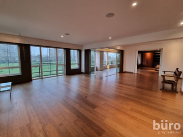 FLAT DE LUJO EN VENTA 4 DORM VISTA AL GOLF EDIFICIO MAS EXCLUSIVO DE SAN ISIDRO