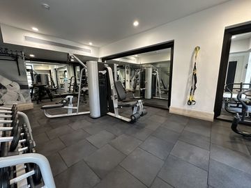FLAT DE LUJO EN VENTA 4 DORM VISTA AL GOLF EDIFICIO MAS EXCLUSIVO DE SAN ISIDRO