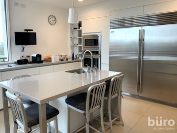 FLAT DE LUJO EN VENTA 4 DORM VISTA AL GOLF EDIFICIO MAS EXCLUSIVO DE SAN ISIDRO