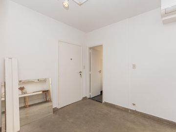 Venta  Departamento con Patio en Núñez Apto Crédito