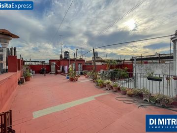 ¡Un PH muy amplio y con todos los ambientes que necesitas!  Visitalo Express HOY mismo!