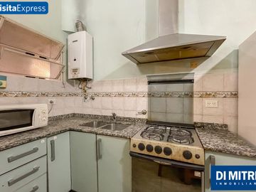 ¡Un PH muy amplio y con todos los ambientes que necesitas!  Visitalo Express HOY mismo!