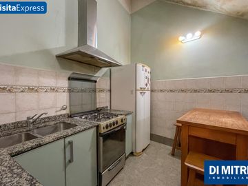 ¡Un PH muy amplio y con todos los ambientes que necesitas!  Visitalo Express HOY mismo!