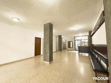 Departamento en venta - 2 dormitorios 1 baño 1 cochera - 55 mts2 - La Plata