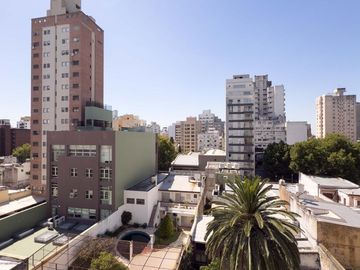 Departamento en venta - 2 dormitorios 1 baño 1 cochera - 55 mts2 - La Plata
