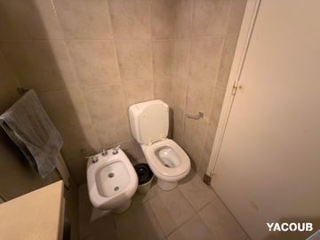 Departamento en venta - 2 dormitorios 1 baño 1 cochera - 55 mts2 - La Plata