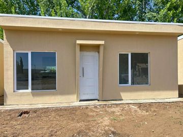 Oportunidad de Inversión, venta de 3 casas de un dormitorio, Plottier.
