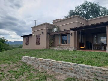 Casa en  venta 3D, En barrio privado Las Tuquitas, Raco