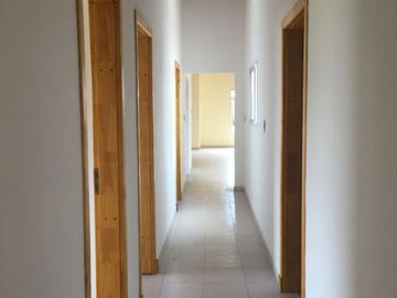 Casa en venta - 4 dormitorios 2  baños - 310mts2 - General Belgrano