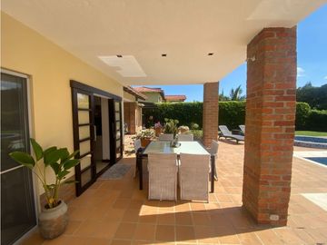 Casa campestre en condominio para la venta en Cerritos, Pereira!!!