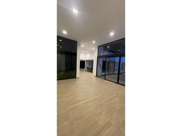 Casa campestre en condominio para la venta en Cerritos, Pereira!!!