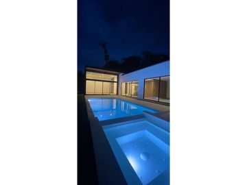 Casa campestre en condominio para la venta en Cerritos, Pereira!!!