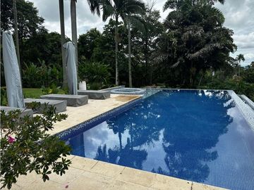 Casa campestre para la venta en Castilla la nueva, cerritos, Pereira!!
