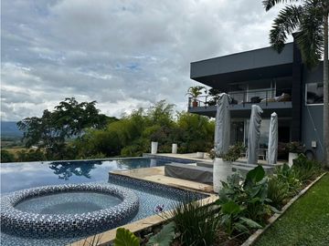Casa campestre para la venta en Castilla la nueva, cerritos, Pereira!!