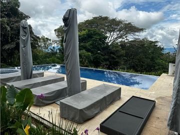 Casa campestre para la venta en Castilla la nueva, cerritos, Pereira!!