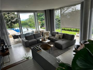 Casa campestre para la venta en Castilla la nueva, cerritos, Pereira!!