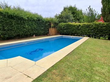 Casa en Venta 5 ambientes con pileta en Los Potrillos Pilar