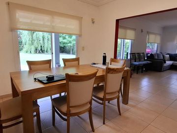 Casa en Venta 5 ambientes con pileta en Los Potrillos Pilar