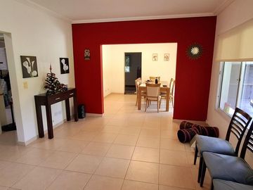 Casa en Venta 5 ambientes con pileta en Los Potrillos Pilar