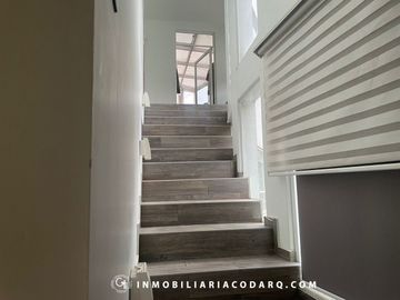 CASA EN VENTA EN FRACCIONAMIENTO VILA AZUL.