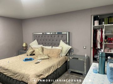CASA EN VENTA EN FRACCIONAMIENTO VILA AZUL.