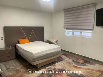 CASA EN VENTA EN FRACCIONAMIENTO VILA AZUL.