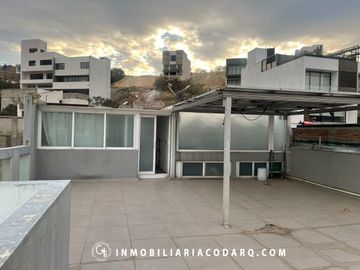 CASA EN VENTA EN FRACCIONAMIENTO VILA AZUL.