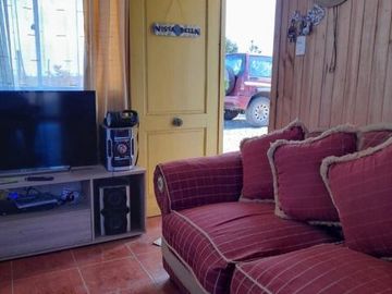C. Los Lagos/Colliguay - Casa - Venta