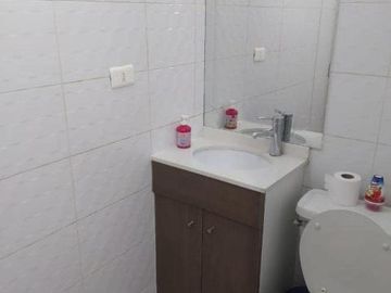 Av. Sta Rosa/San Isidro - Departamento - Venta