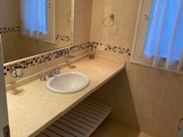 Chalet en venta en Carilo