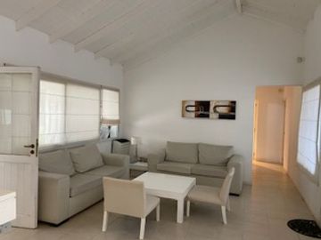 Chalet en venta en Carilo