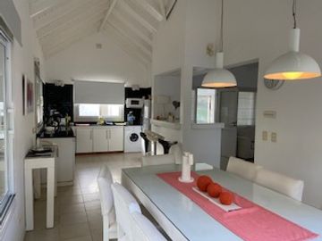 Chalet en venta en Carilo