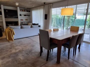 VENTA CASA CHACRAS DE CORIA SOLARES DE GABRIELLI