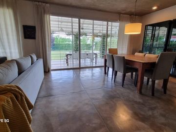 VENTA CASA CHACRAS DE CORIA SOLARES DE GABRIELLI