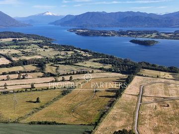 Parcelas con  Vista al Lago Panguipulli con más de 5.000 m2.