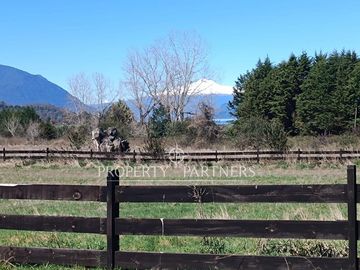 Parcelas con  Vista al Lago Panguipulli con más de 5.000 m2.