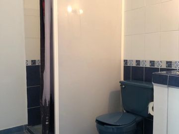 CASA UNA SOLA PLANTA CON DOS DEPARTAMENTOS