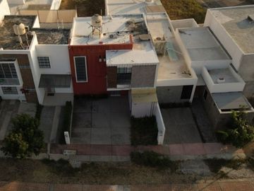 CASA EN VENTA FRACCIONAMIENTO VALLE VERDE COLIMA, COLIMA
