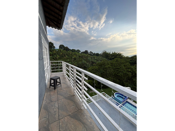 Venta Casa Campestre vía Calarcá a Barcelona. Quindío. COD: 8360878