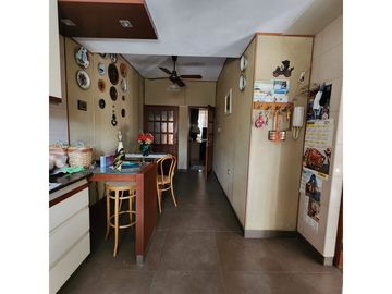 HERMOSA CASA DE DOS PLANTAS - CATEGORÍA PREMIUM
