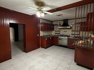 Casa  en Venta en Col. Paraíso, Guadalupe, Nuevo León