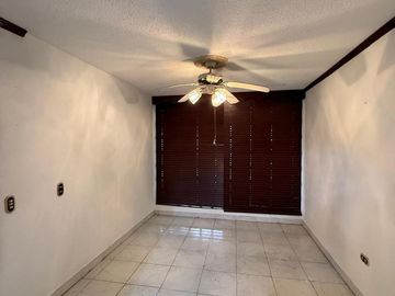 Casa  en Venta en Col. Paraíso, Guadalupe, Nuevo León