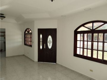 VENDO CASA EN SA FELIPE, SANTIAGO GRAN TERRENO
