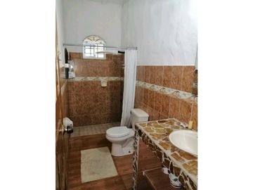 VENTA DE HERMOSA CASA  SEMI CAMPESTRE PENONOMÉ