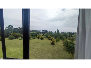 LOS ACANTILADOS - MAGNIFICA RESIDENCIA SOBRE PARQUE DE 23.900 M2